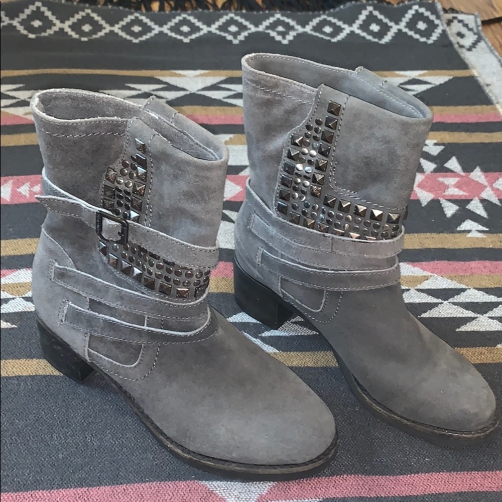 Combat  boots